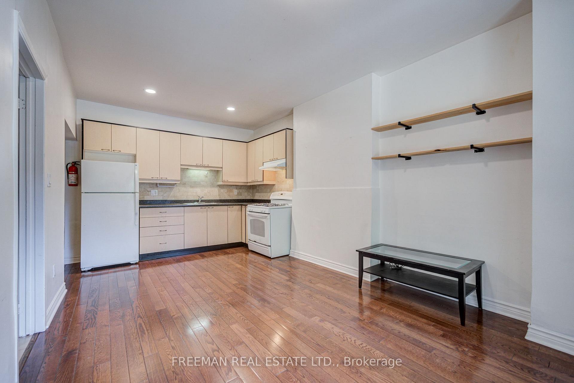 Photo 8 of 431 Manning Avenue, Toronto, Palmerston-Little Italy — HOMEH