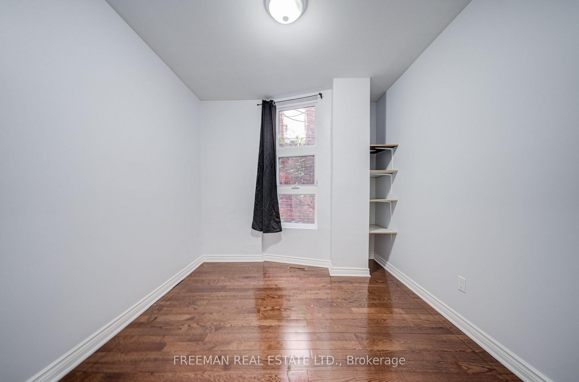 Photo 9 of 431 Manning Avenue, Toronto, Palmerston-Little Italy — HOMEH
