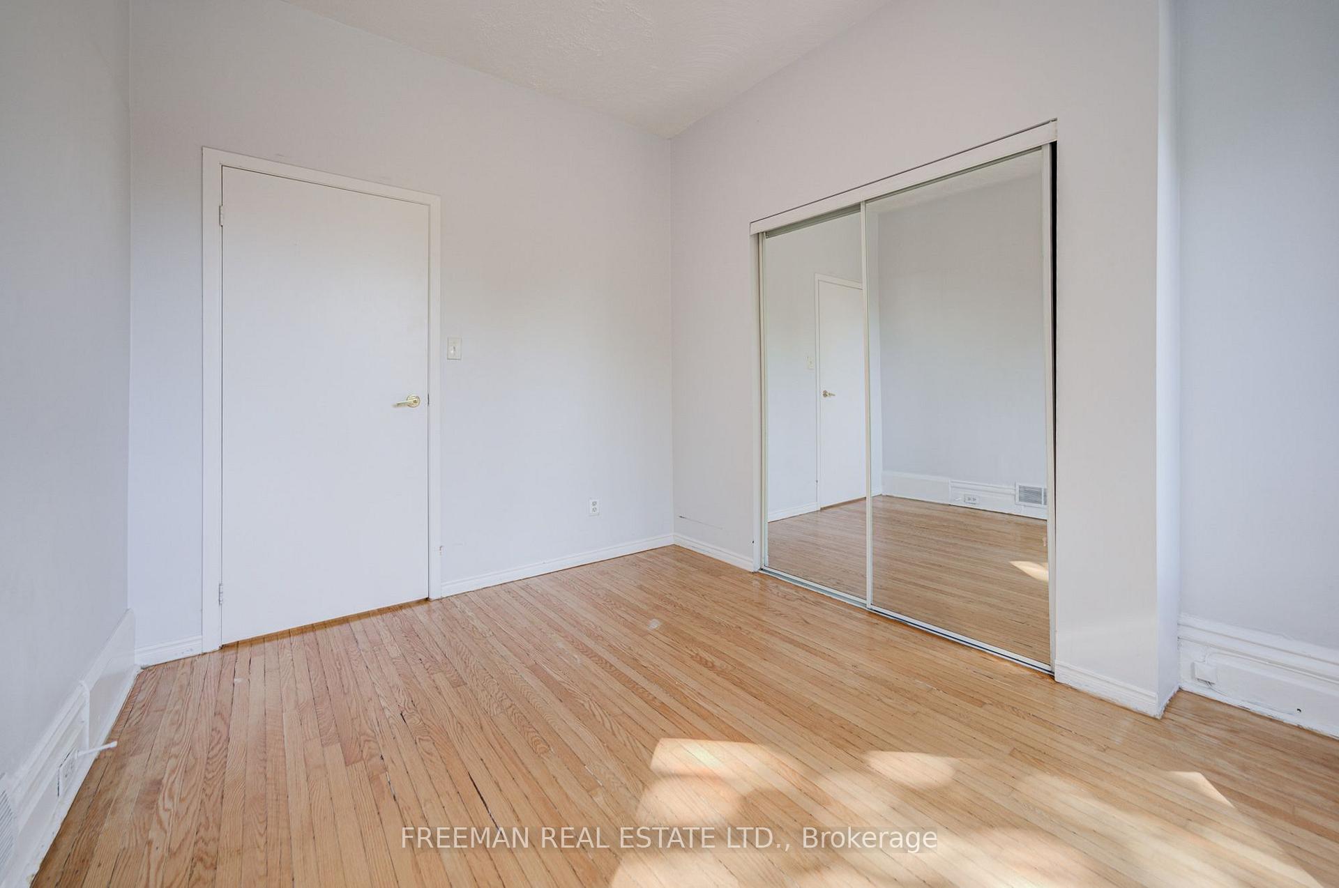 Photo 24 of 431 Manning Avenue, Toronto, Palmerston-Little Italy — HOMEH