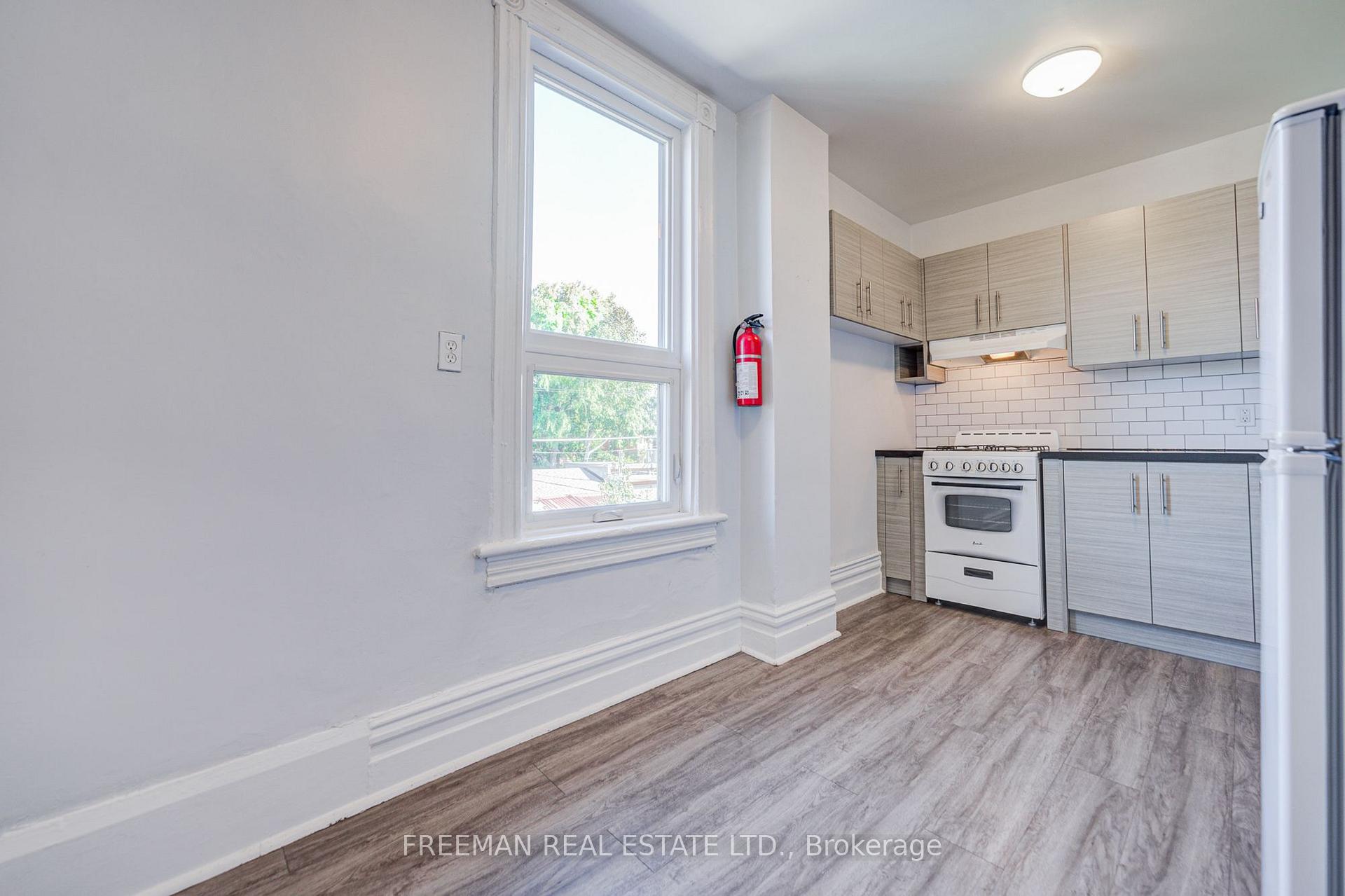 Photo 26 of 431 Manning Avenue, Toronto, Palmerston-Little Italy — HOMEH