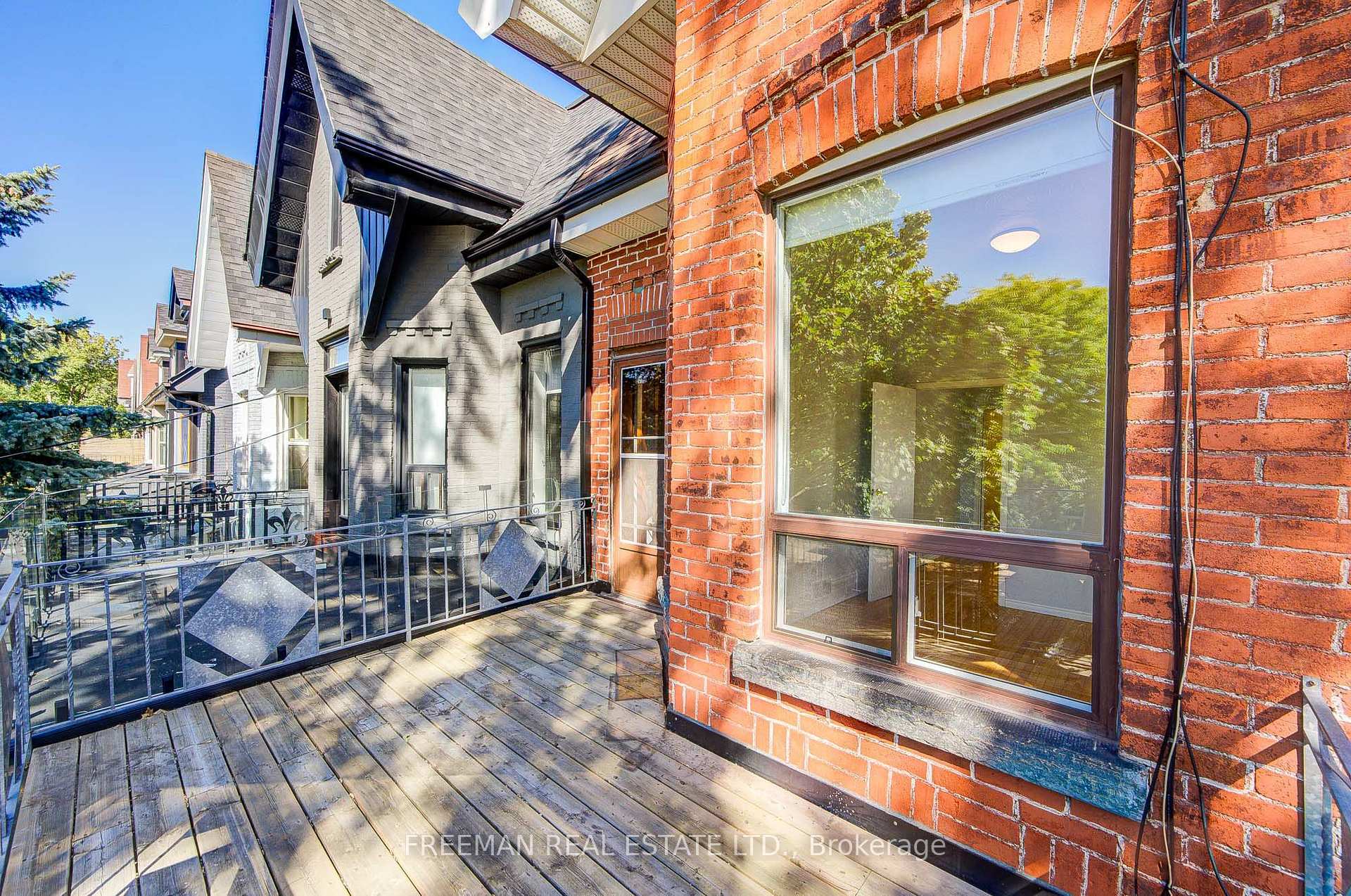 Photo 29 of 431 Manning Avenue, Toronto, Palmerston-Little Italy — HOMEH