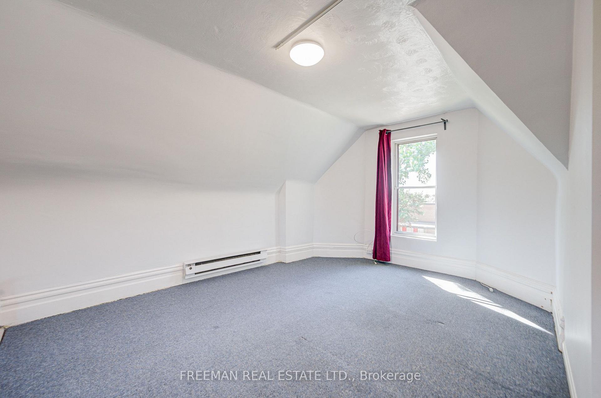 Photo 30 of 431 Manning Avenue, Toronto, Palmerston-Little Italy — HOMEH
