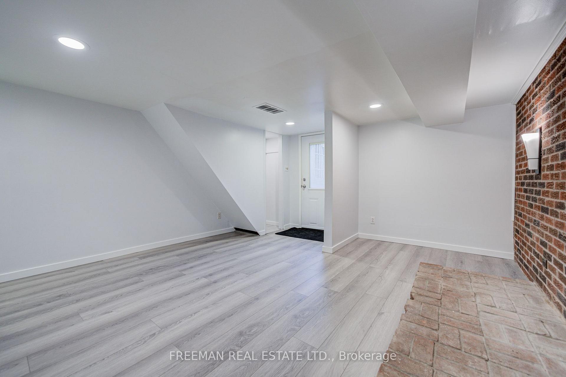 Photo 34 of 431 Manning Avenue, Toronto, Palmerston-Little Italy — HOMEH