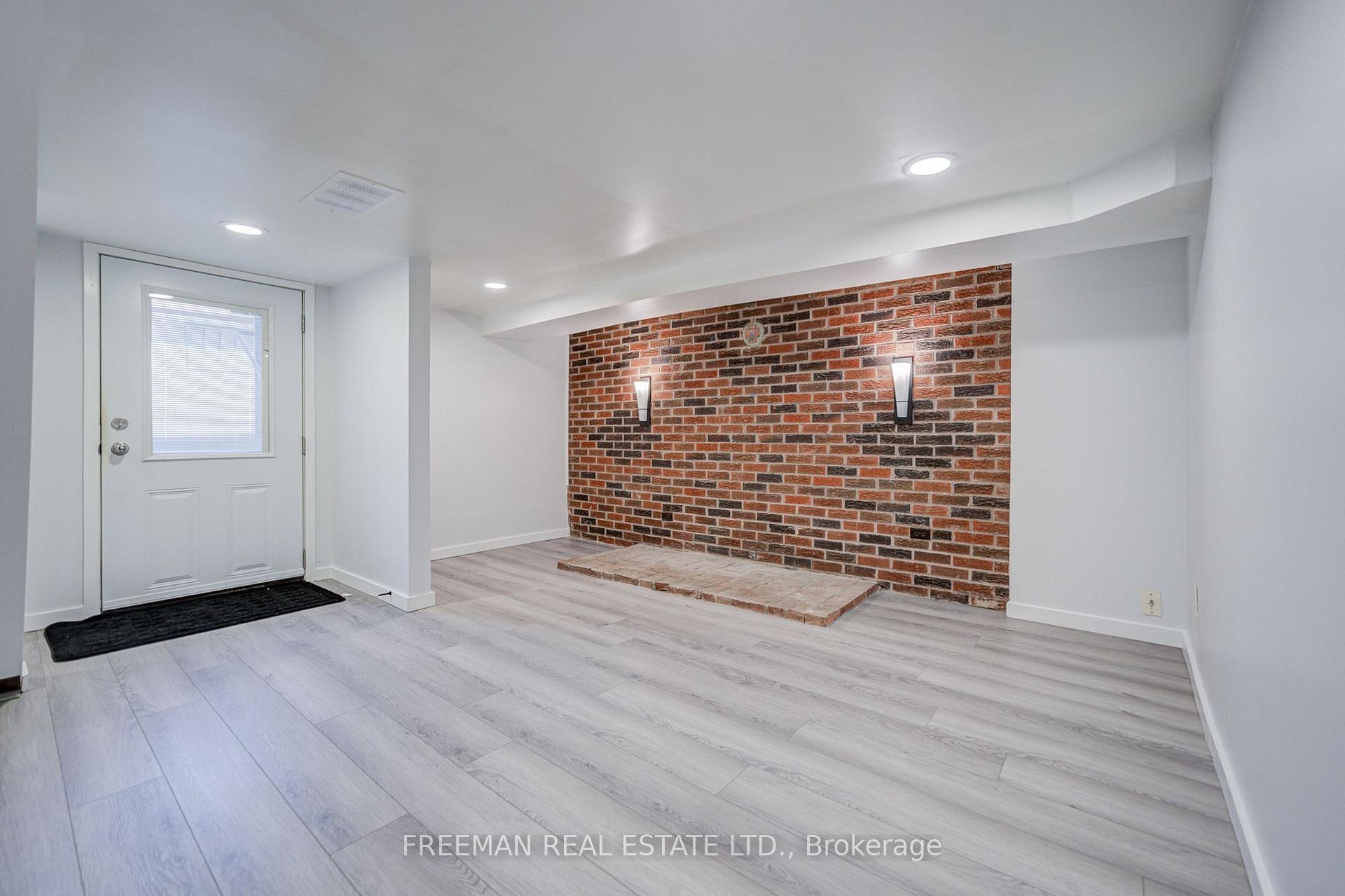 Photo 35 of 431 Manning Avenue, Toronto, Palmerston-Little Italy — HOMEH