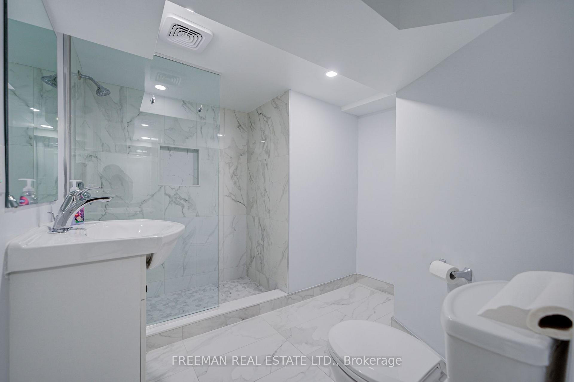 Photo 43 of 431 Manning Avenue, Toronto, Palmerston-Little Italy — HOMEH