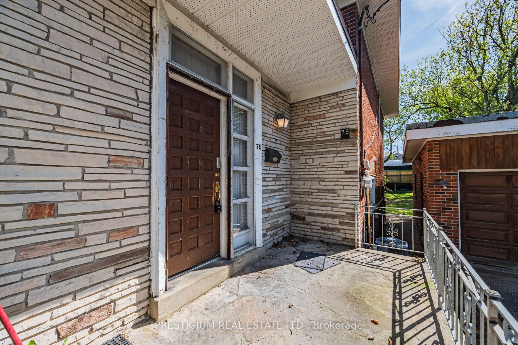 Photo 3 of 75 Stormont Avenue, Toronto, Bedford Park-Nortown — HOMEH