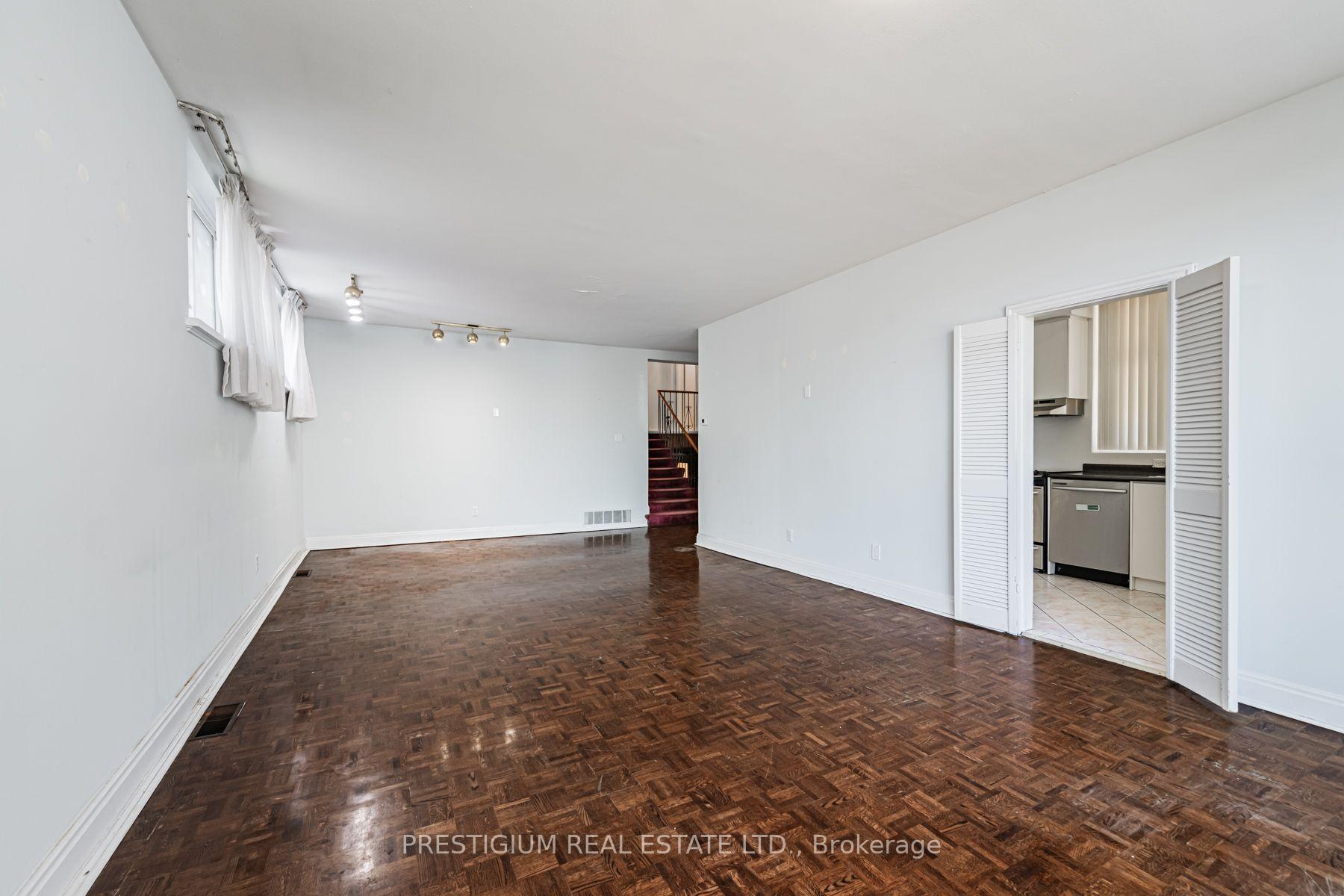 Photo 8 of 75 Stormont Avenue, Toronto, Bedford Park-Nortown — HOMEH