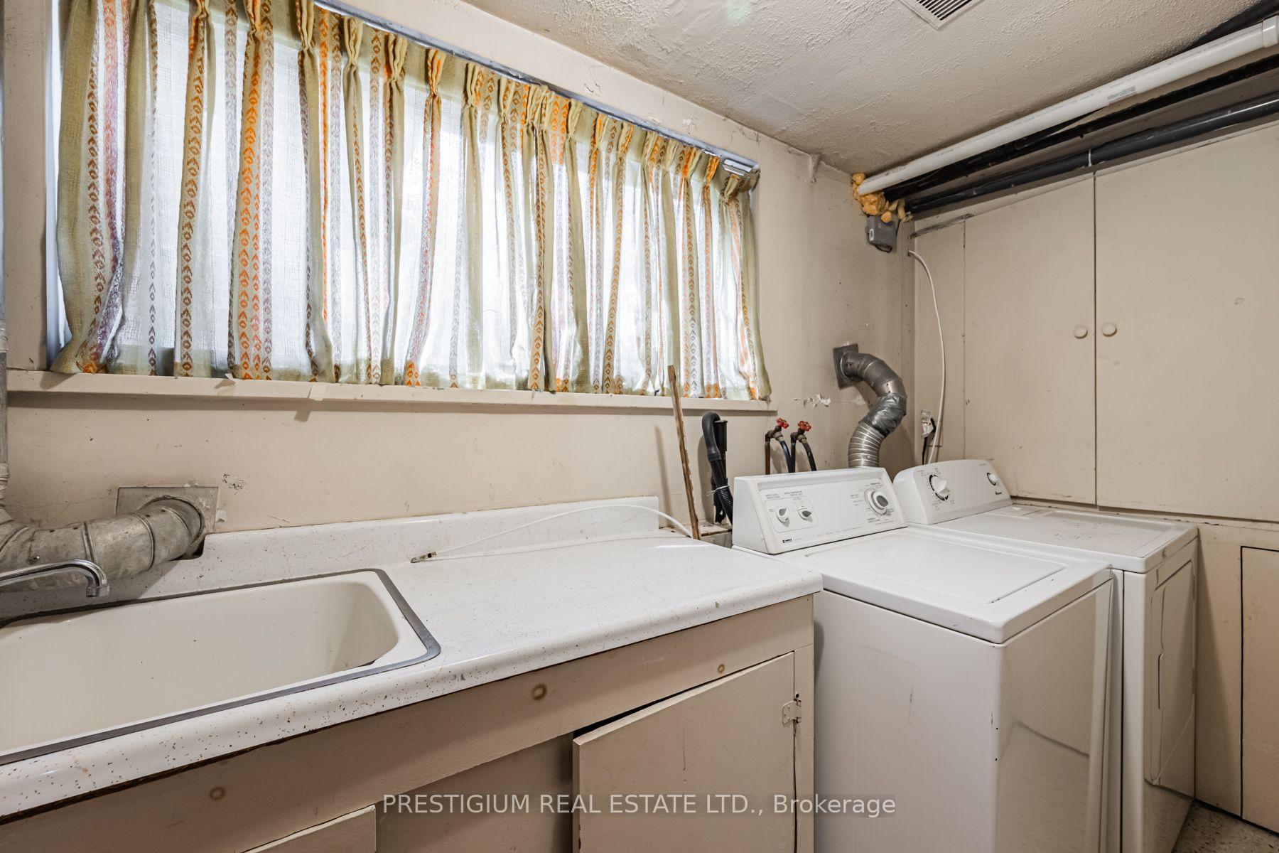 Photo 21 of 75 Stormont Avenue, Toronto, Bedford Park-Nortown — HOMEH
