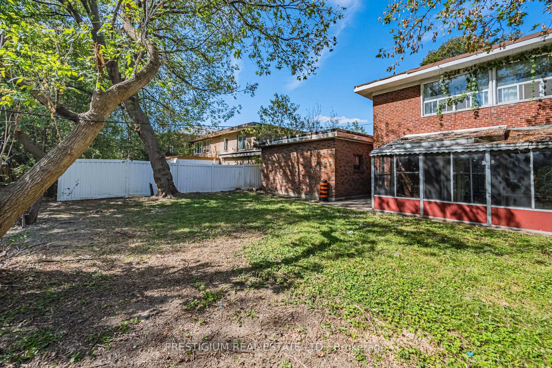 Photo 25 of 75 Stormont Avenue, Toronto, Bedford Park-Nortown — HOMEH