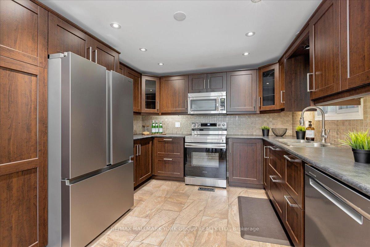 Photo 11 of 120 Roxanna Drive, Georgina, Sutton & Jackson's Point — HOMEH