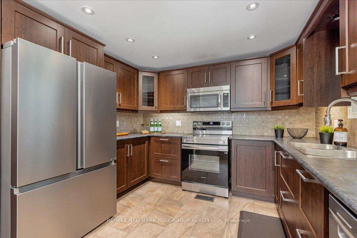 Photo 12 of 120 Roxanna Drive, Georgina, Sutton & Jackson's Point — HOMEH