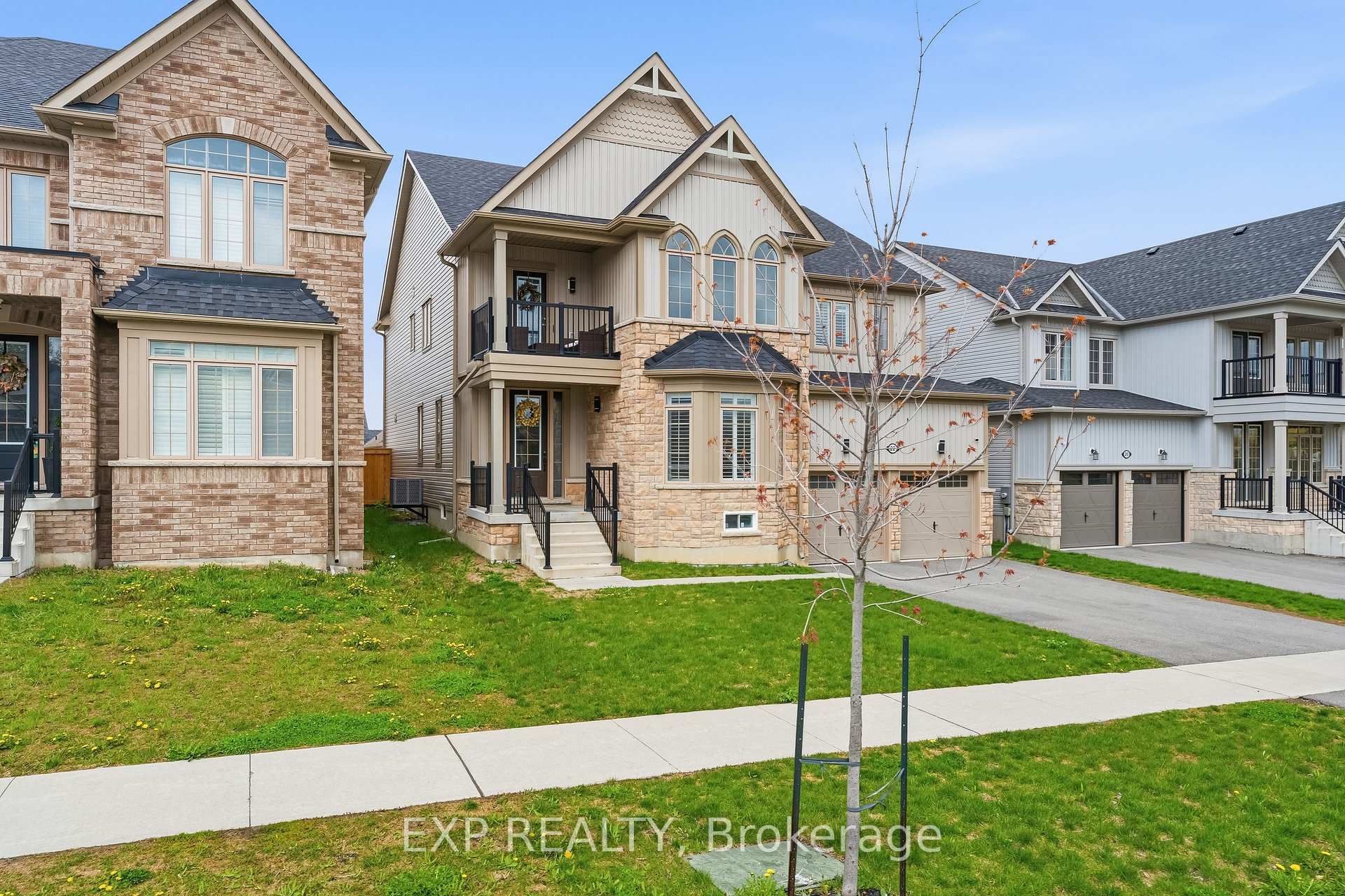 Photo 2 of 22 Connolly Road, Kawartha Lakes, Lindsay — HOMEH