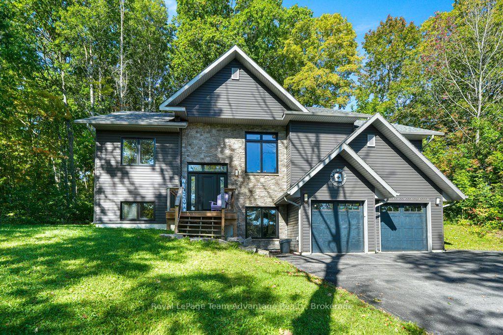 Photo 47 of 120 William Street, Parry Sound — HOMEH