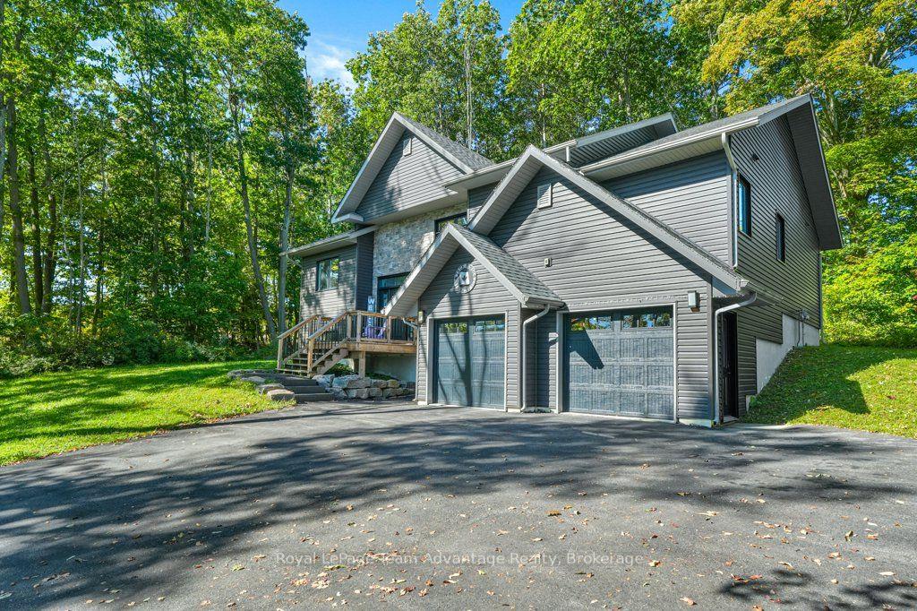 Photo 3 of 120 William Street, Parry Sound — HOMEH