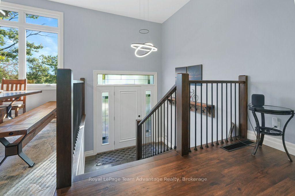 Photo 6 of 120 William Street, Parry Sound — HOMEH