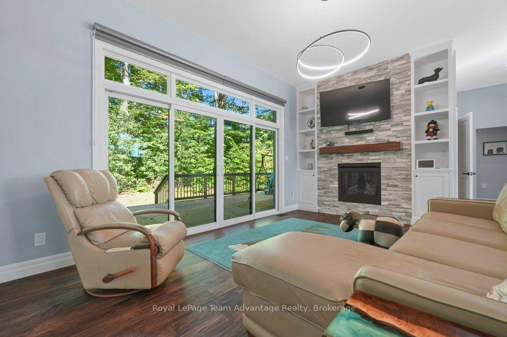 Photo 16 of 120 William Street, Parry Sound — HOMEH