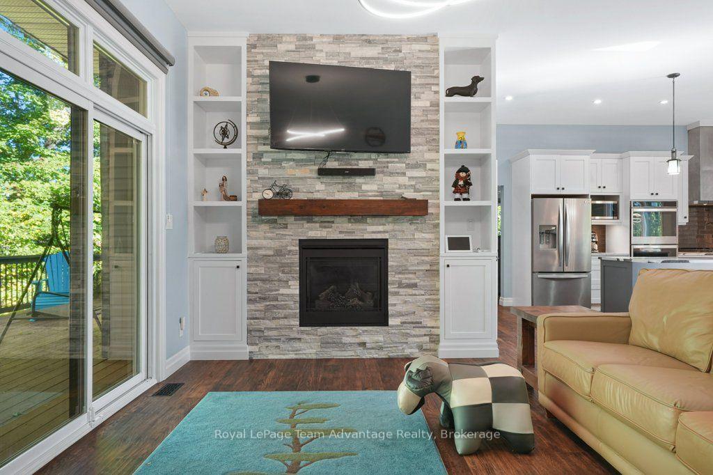 Photo 21 of 120 William Street, Parry Sound — HOMEH