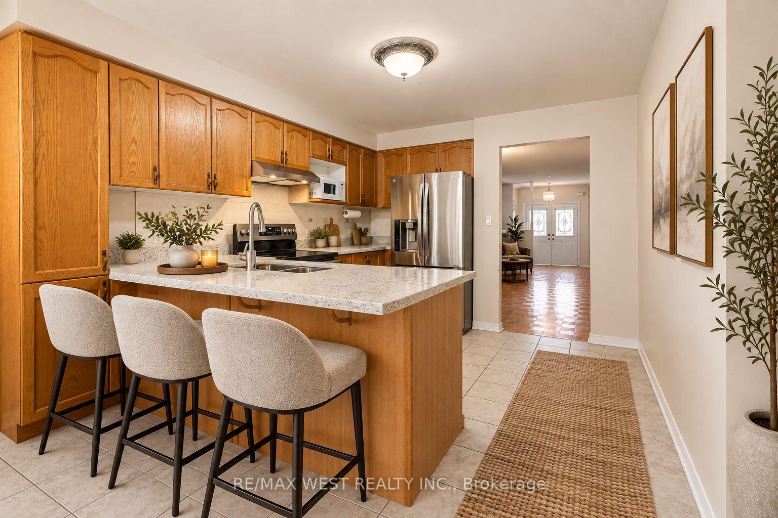 Photo 3 of 41 Olympia Crescent, Brampton, Fletcher's Meadow — HOMEH