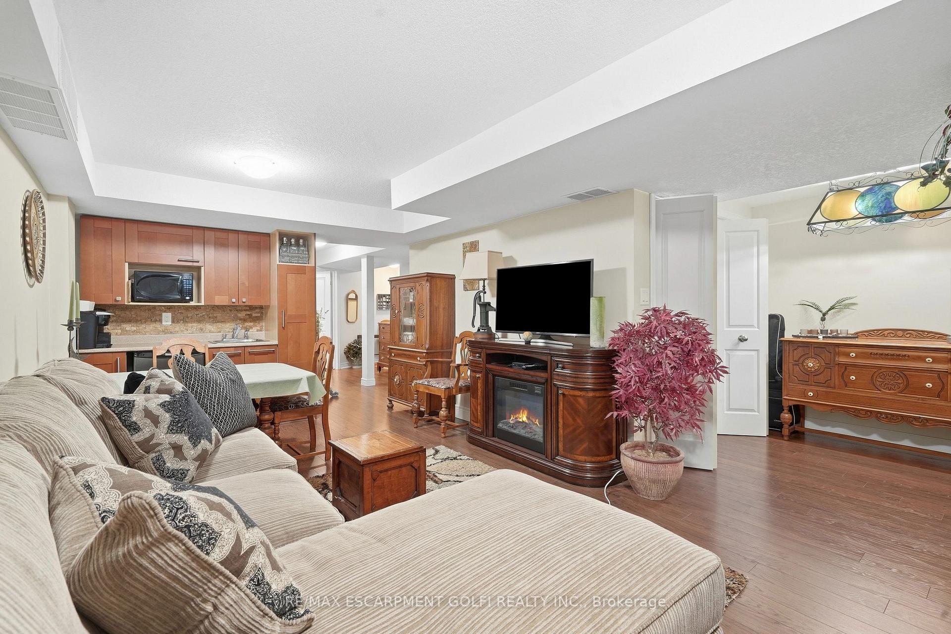 Photo 22 of Unit 5, 9 Wentworth Drive, Grimsby, Grimsby East — HOMEH
