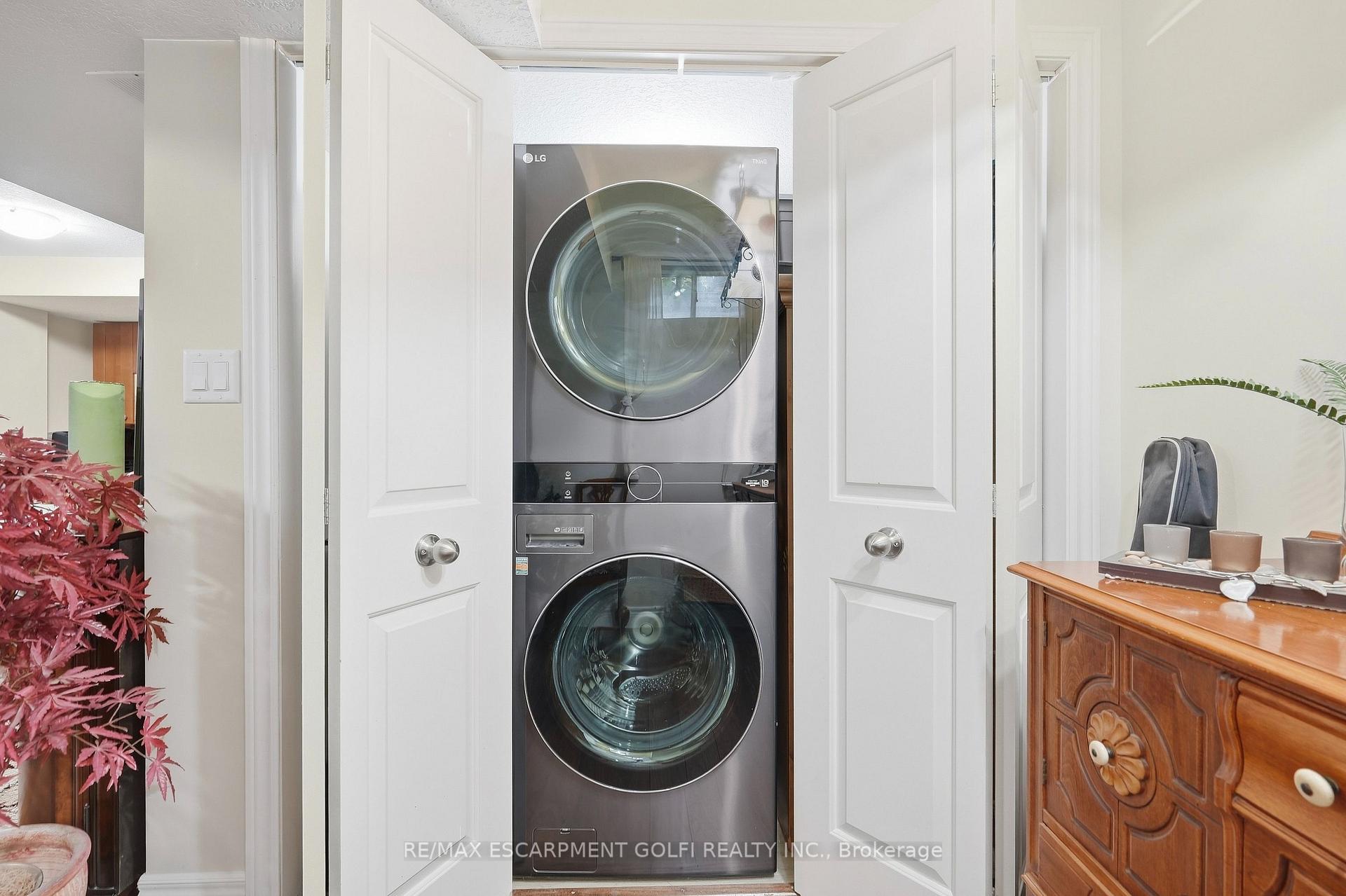 Photo 27 of Unit 5, 9 Wentworth Drive, Grimsby, Grimsby East — HOMEH
