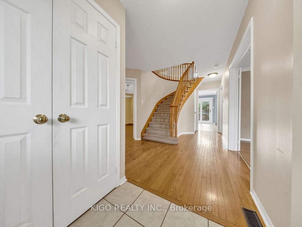 Photo 6 of 607 Burnett Avenue, Cambridge, Clemens Mills/Saginaw — HOMEH