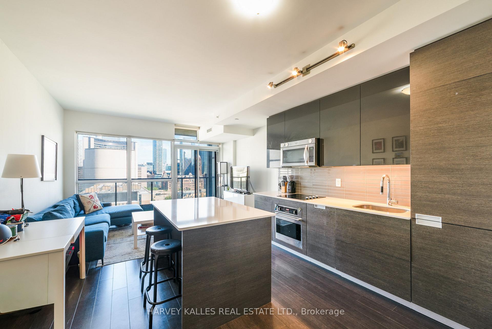 Photo 2 of Unit 1610, 210 Simcoe Street, Toronto, Kensington-Chinatown — HOMEH