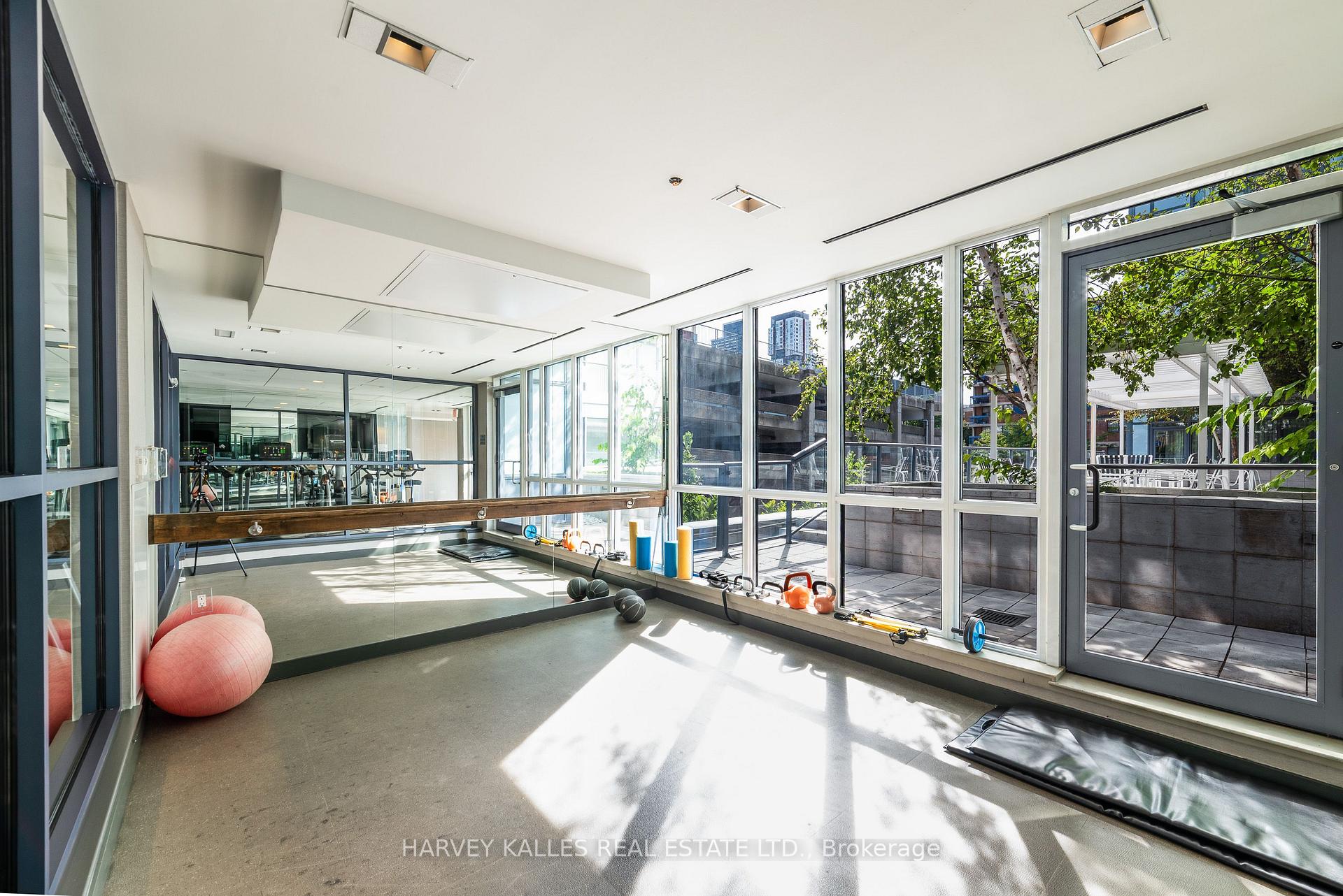 Photo 16 of Unit 1610, 210 Simcoe Street, Toronto, Kensington-Chinatown — HOMEH