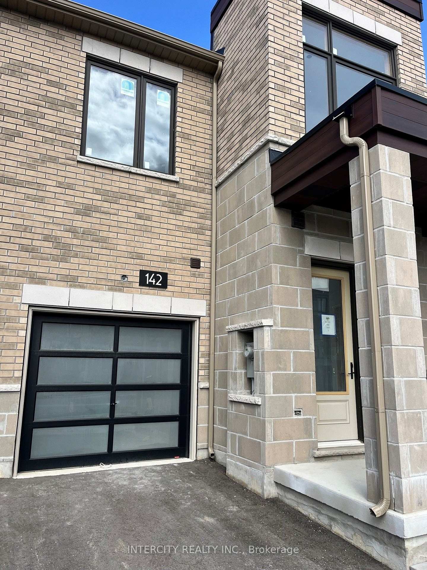 Photo 2 of Unit (BLOCK 268 UNIT 5), 142 Mumbai Drive, Markham, Middlefield — HOMEH