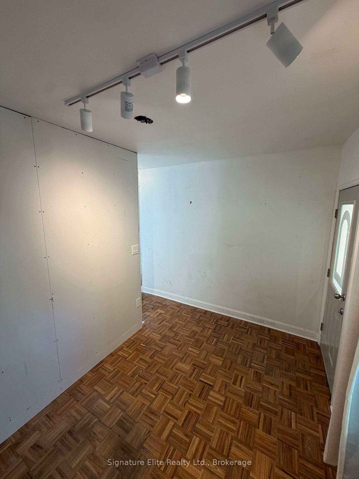 Photo 6 of 364 Winona Drive, Toronto, Oakwood Village — HOMEH