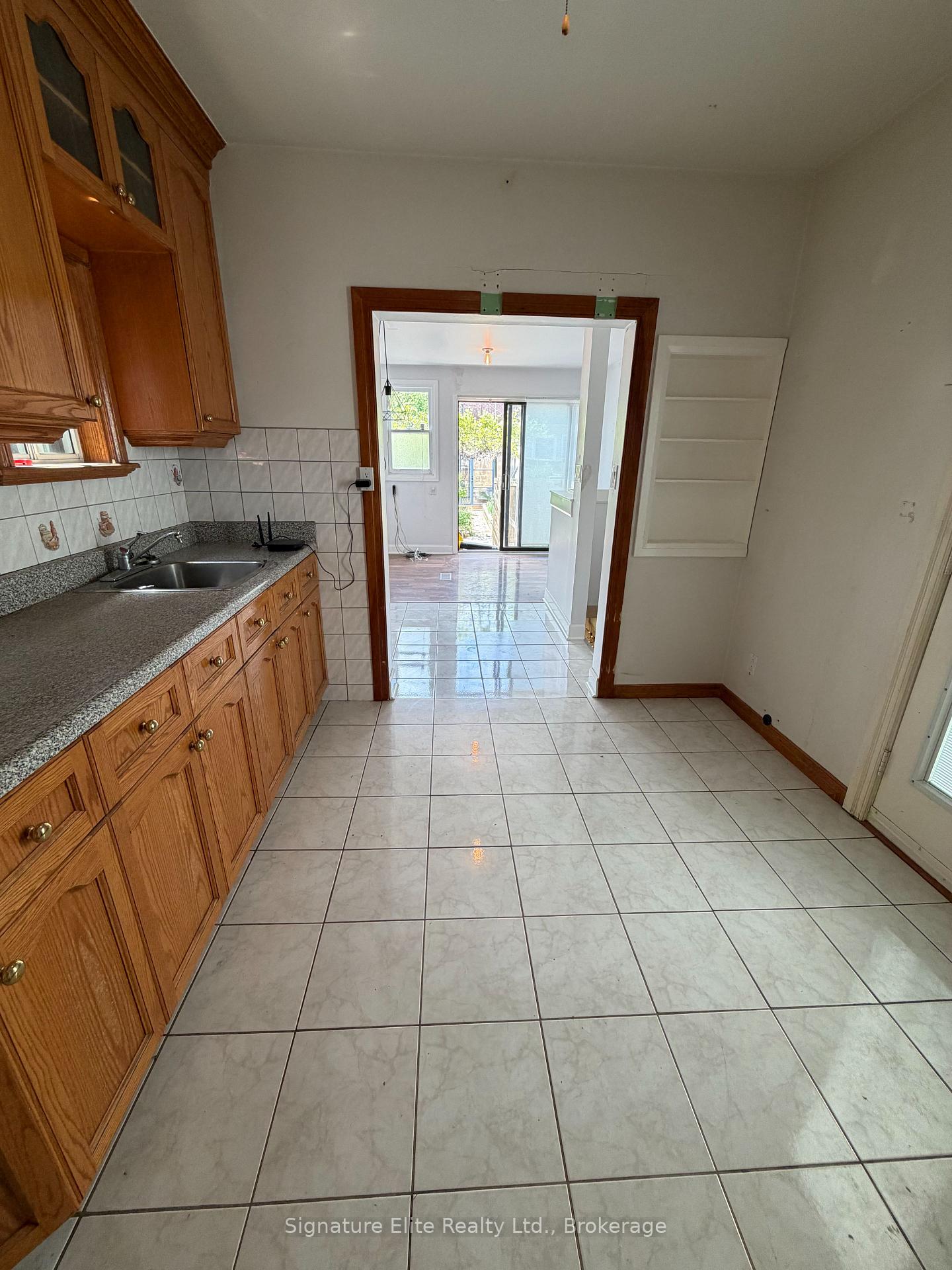 Photo 10 of 364 Winona Drive, Toronto, Oakwood Village — HOMEH