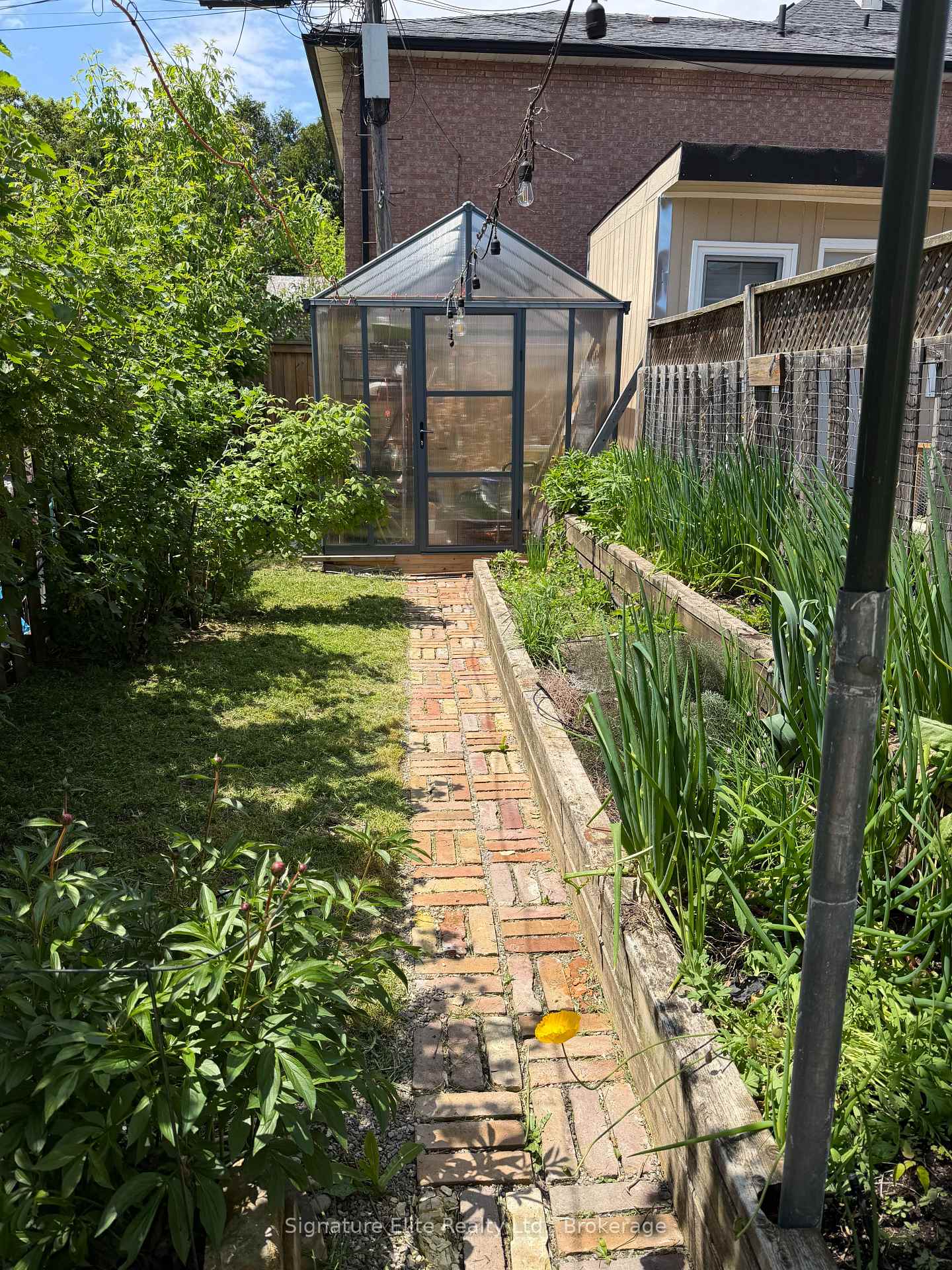 Photo 16 of 364 Winona Drive, Toronto, Oakwood Village — HOMEH