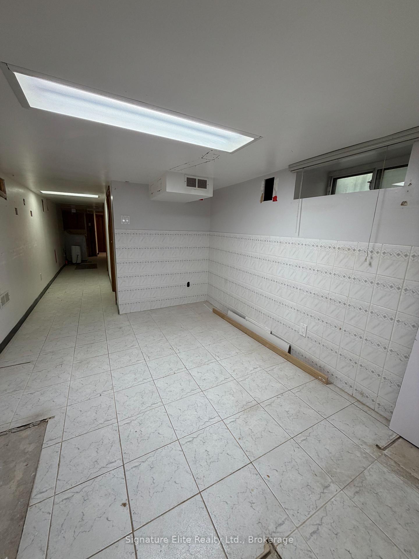 Photo 24 of 364 Winona Drive, Toronto, Oakwood Village — HOMEH