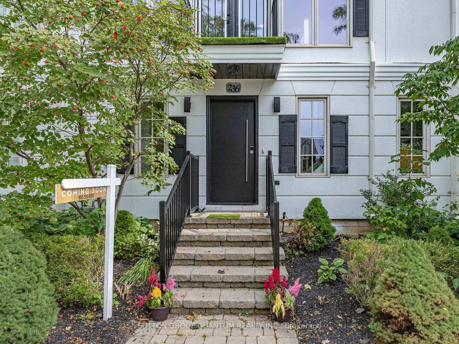 Photo 3 of 236 Randall Street, Oakville, Old Oakville — HOMEH