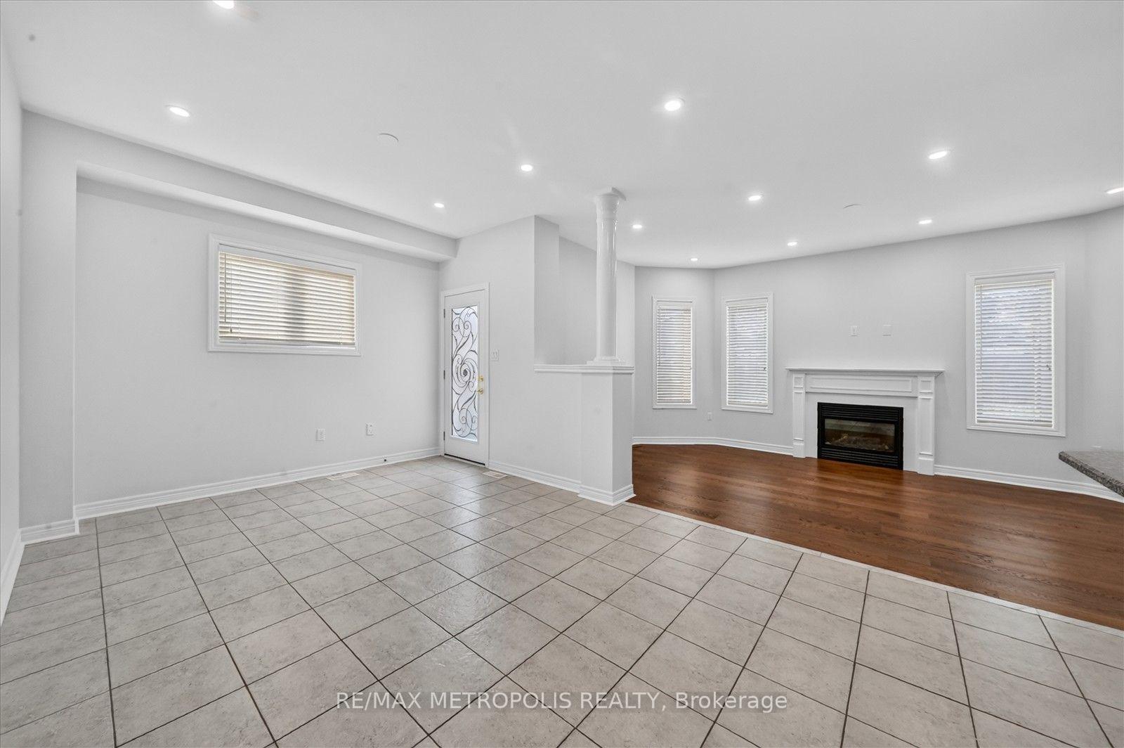 Photo 11 of 749 Black Cherry Drive, Oshawa, Taunton — HOMEH
