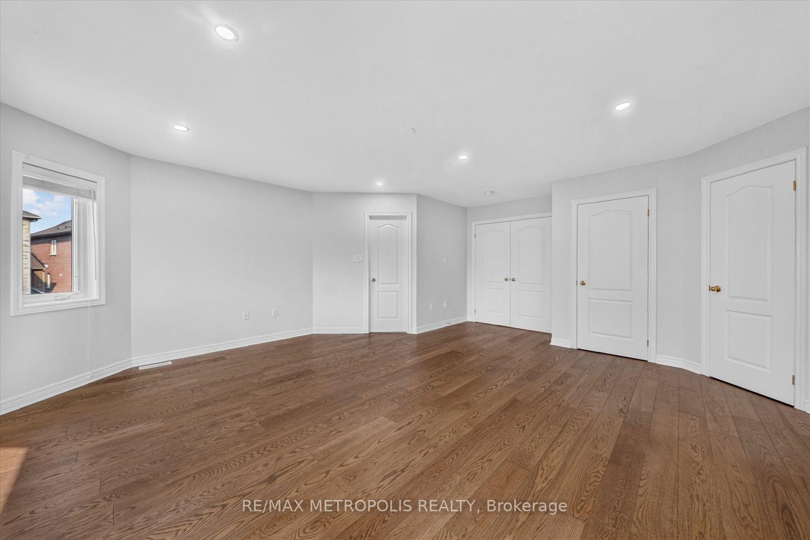 Photo 19 of 749 Black Cherry Drive, Oshawa, Taunton — HOMEH
