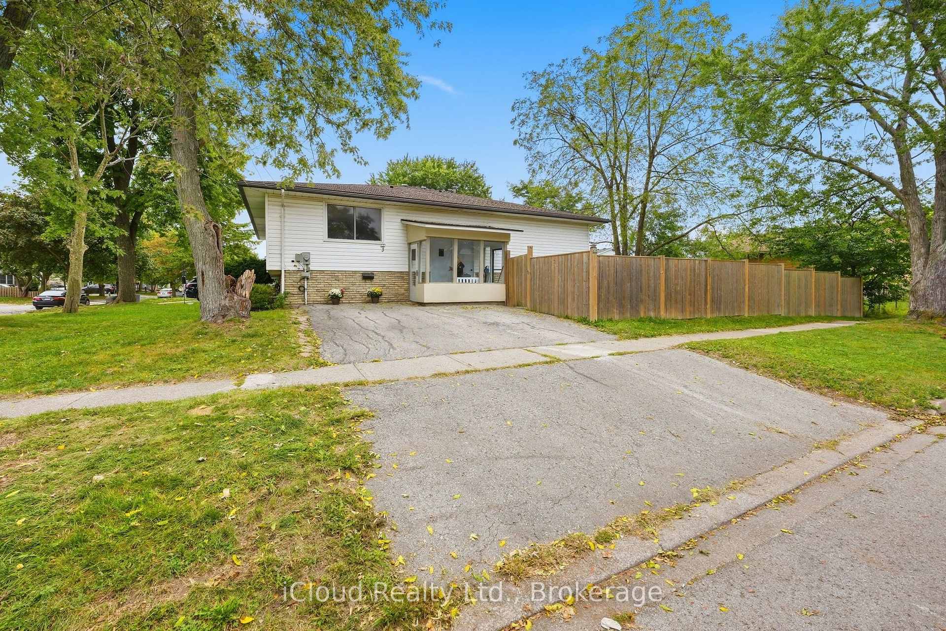Photo 19 of 3 Manley Crescent, Thorold, Confederation Heights — HOMEH