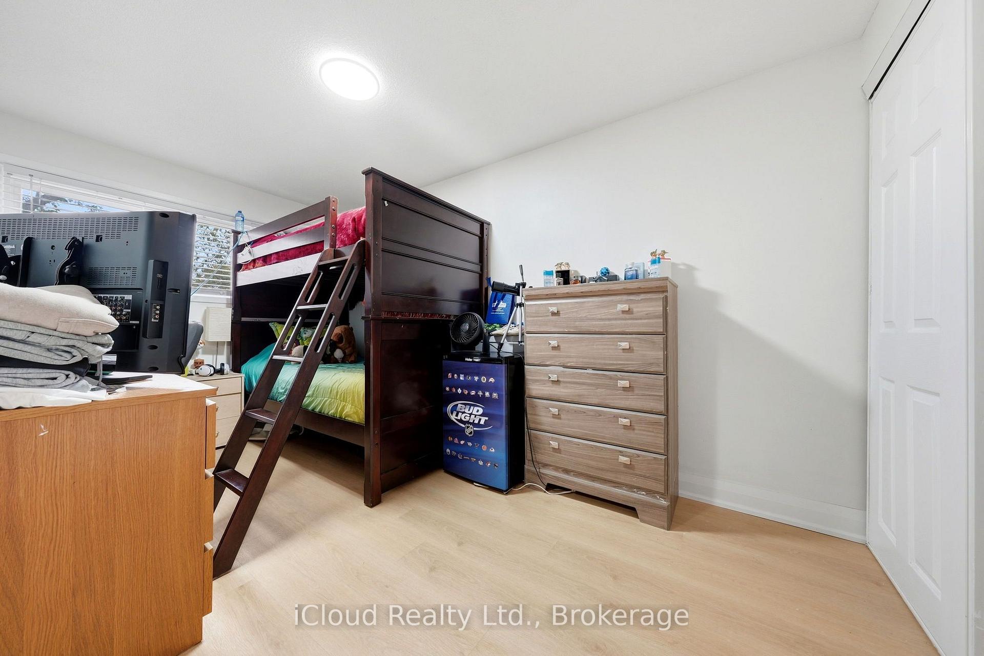 Photo 32 of 3 Manley Crescent, Thorold, Confederation Heights — HOMEH