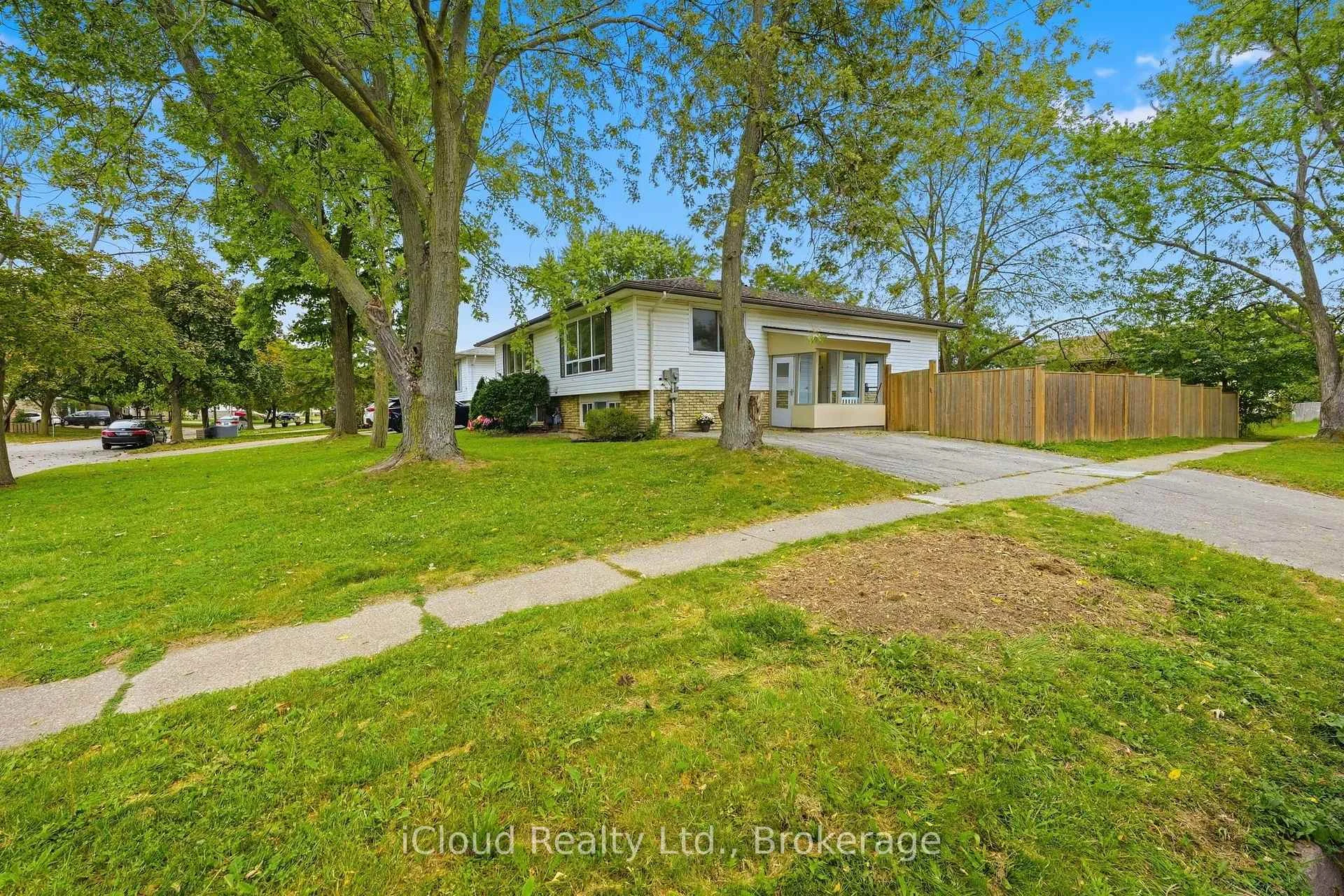 Photo 5 of 3 Manley Crescent, Thorold, Confederation Heights — HOMEH