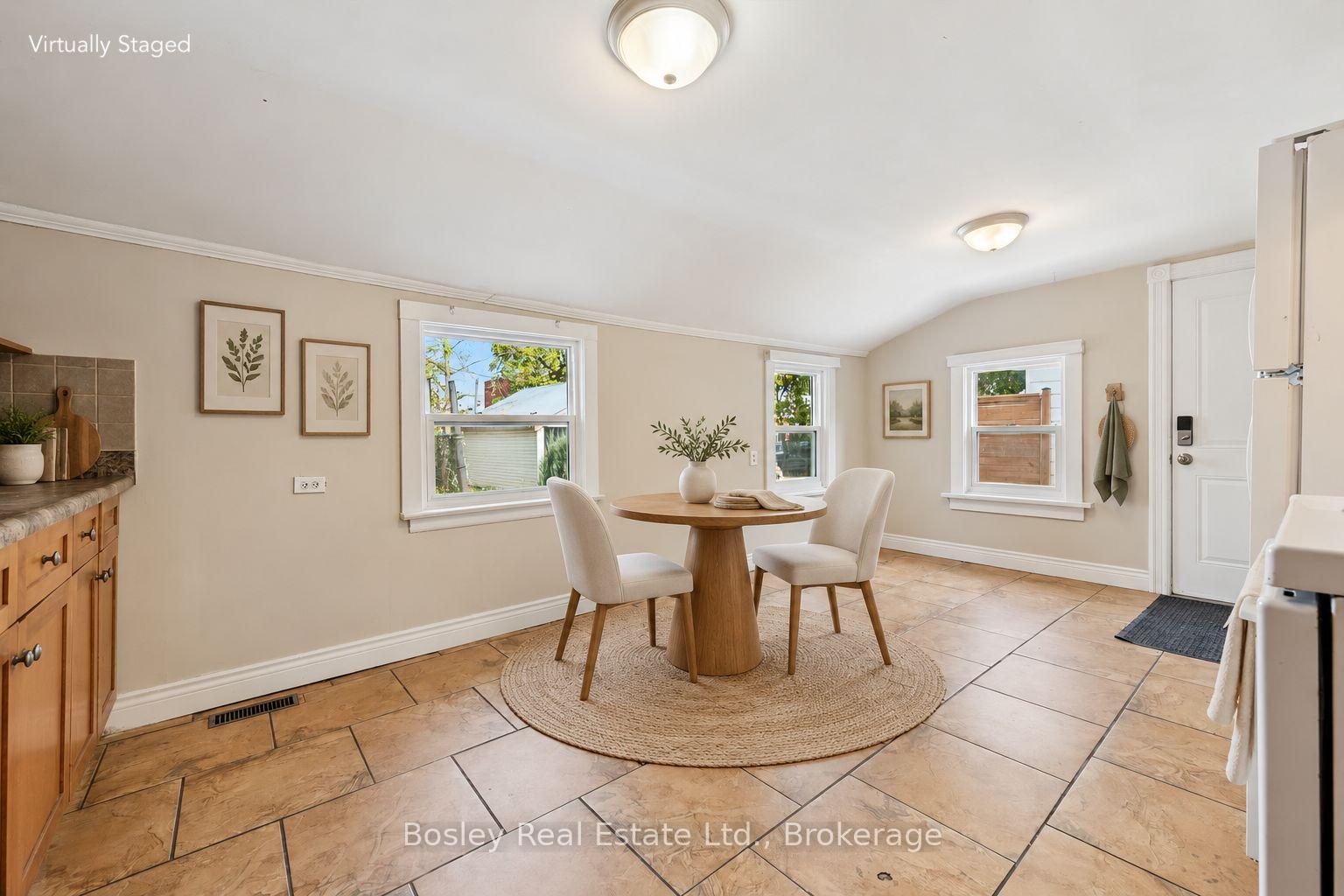 Photo 8 of 86 Alice Street, Guelph, St. Patrick's Ward — HOMEH