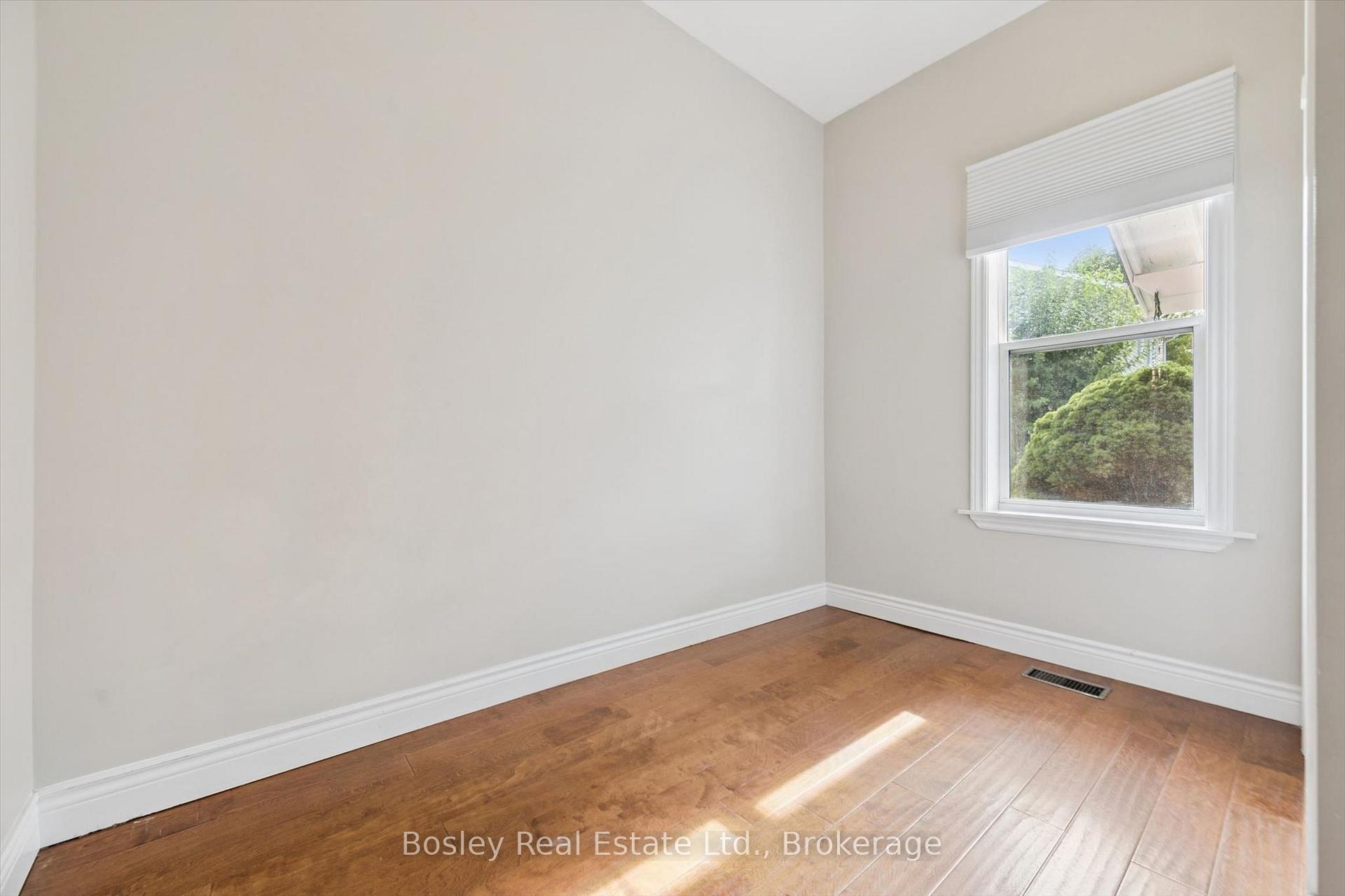 Photo 24 of 86 Alice Street, Guelph, St. Patrick's Ward — HOMEH