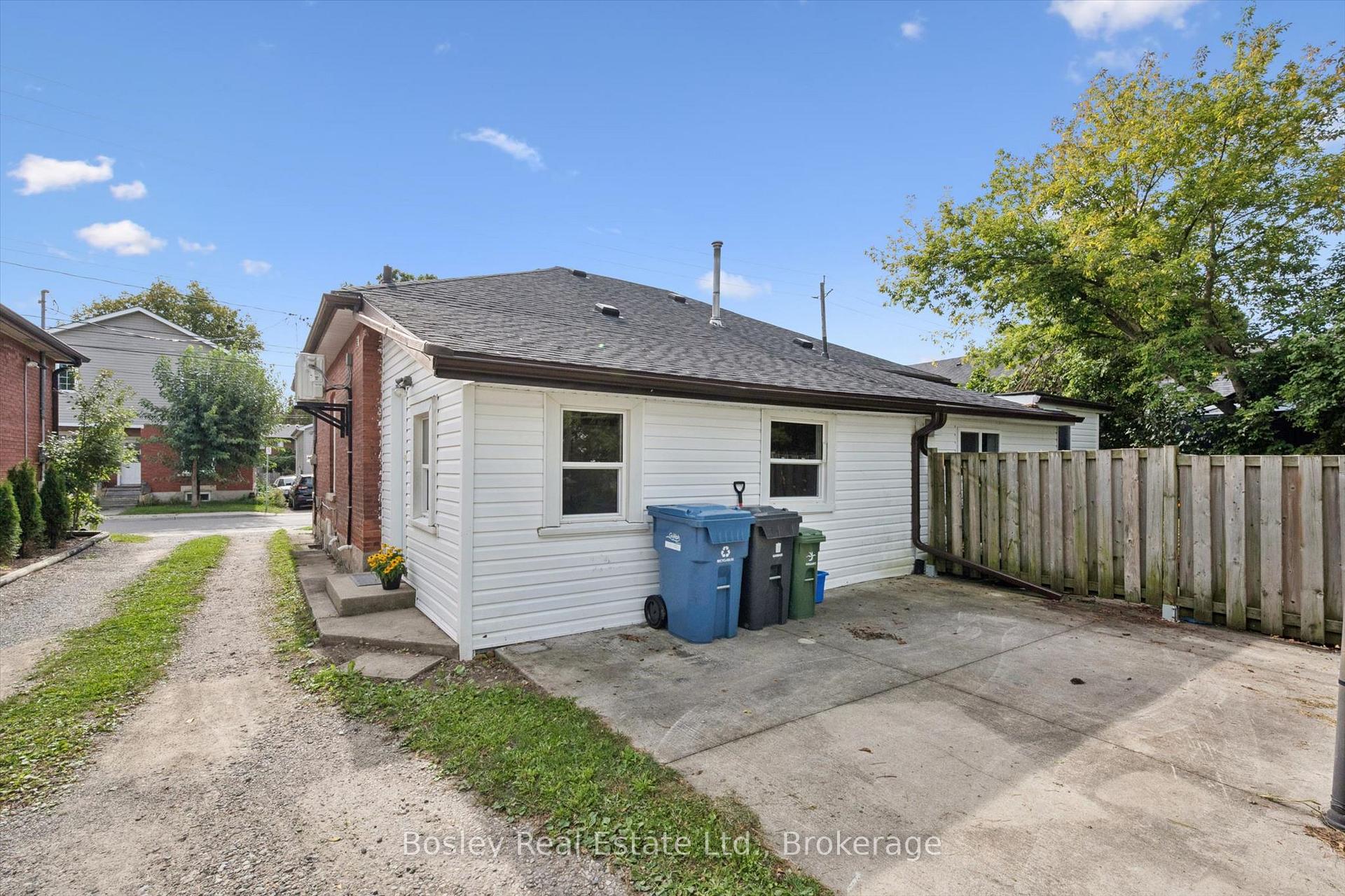 Photo 51 of 86 Alice Street, Guelph, St. Patrick's Ward — HOMEH