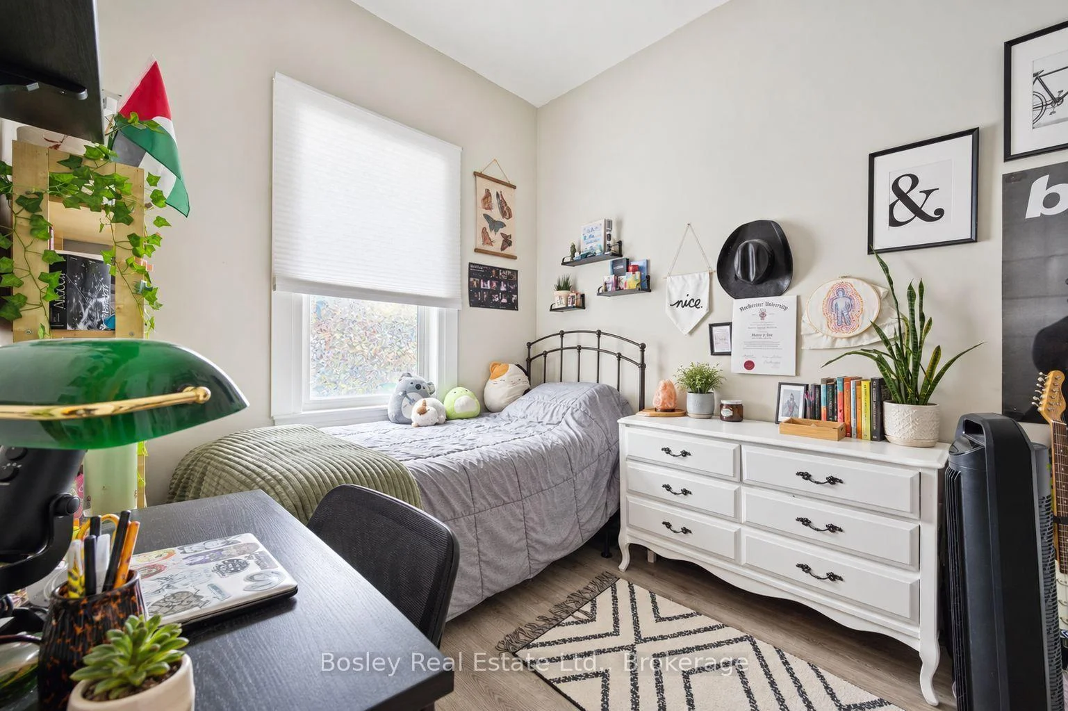 Photo 55 of 86 Alice Street, Guelph, St. Patrick's Ward — HOMEH