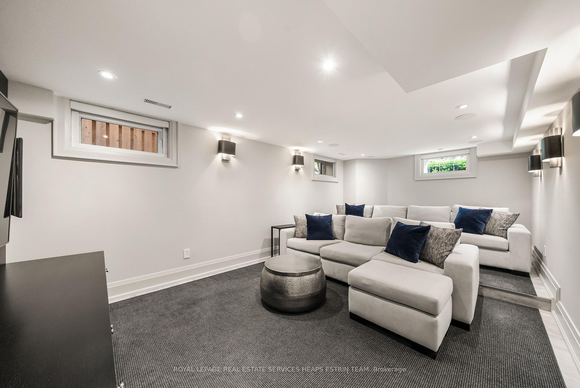 Photo 39 of 12 Millbank Avenue, Toronto, Forest Hill South — HOMEH