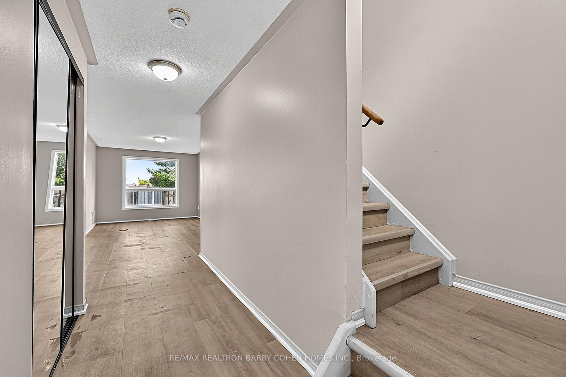 Photo 4 of 43 Black Cherry Crescent, Barrie, Holly — HOMEH