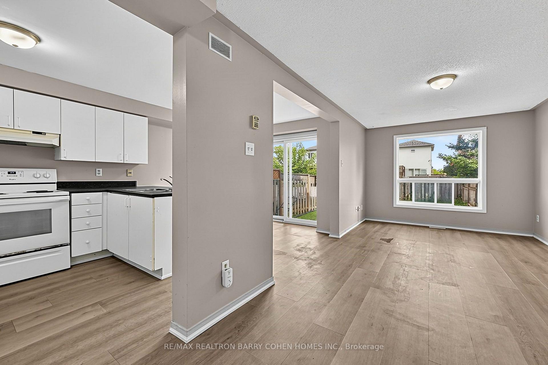 Photo 5 of 43 Black Cherry Crescent, Barrie, Holly — HOMEH