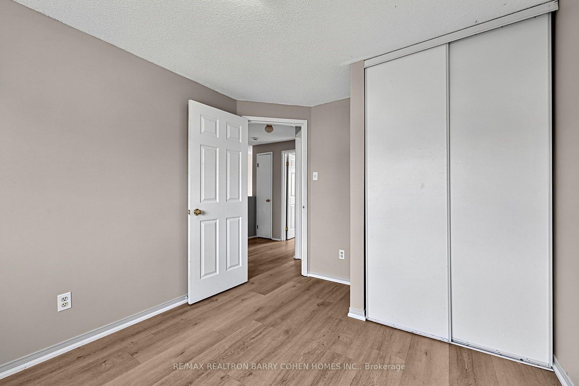 Photo 15 of 43 Black Cherry Crescent, Barrie, Holly — HOMEH