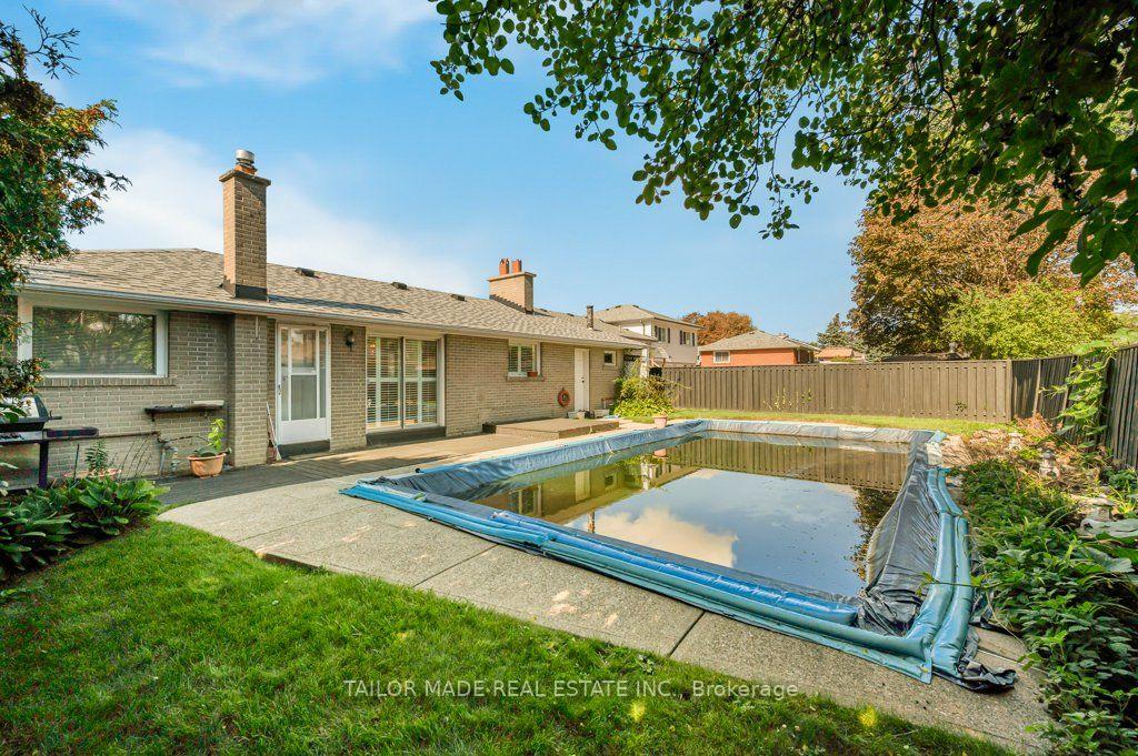 Photo 33 of 22 Greystone Crescent, Brampton, Brampton South — HOMEH