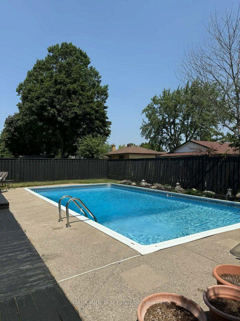 Photo 35 of 22 Greystone Crescent, Brampton, Brampton South — HOMEH