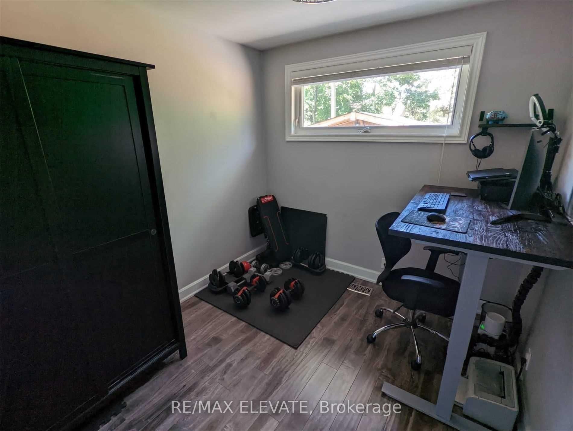Photo 8 of 302 Demaine Crescent, Richmond Hill, Crosby — HOMEH