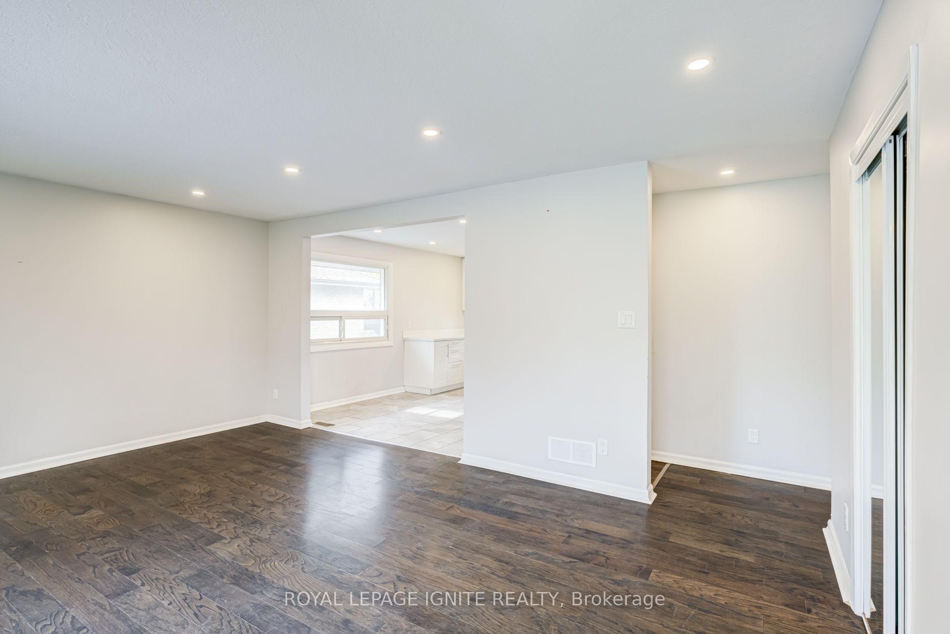 Photo 7 of 620 Central Park Boulevard N, Oshawa, O'Neill — HOMEH
